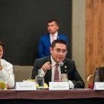 DR QUIROZ Y EL REGISTRADOR