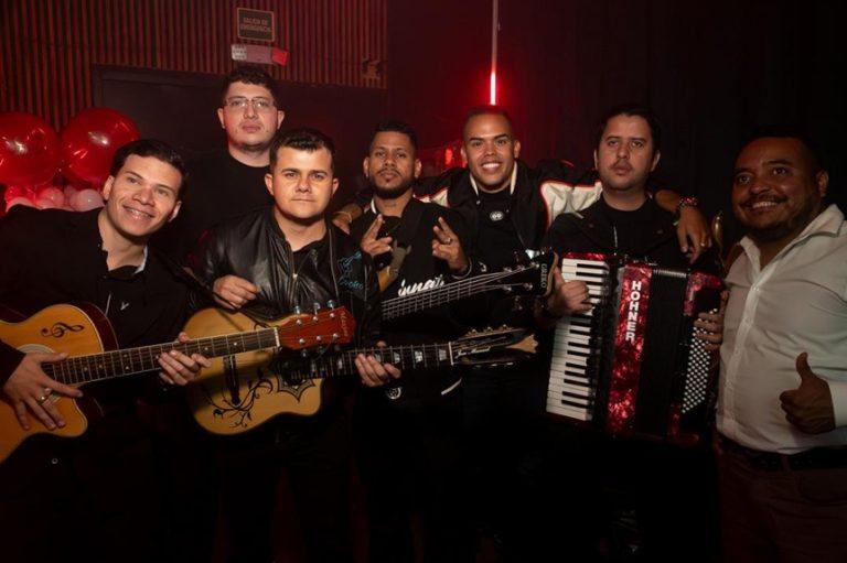 TODOS JUNTOS