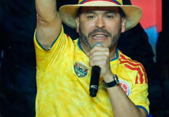 abelardo brazo arriba