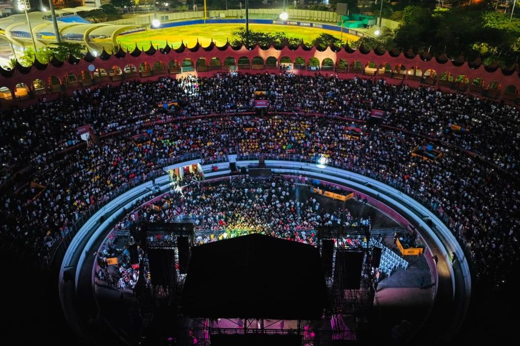 concierto en la plaza de toros