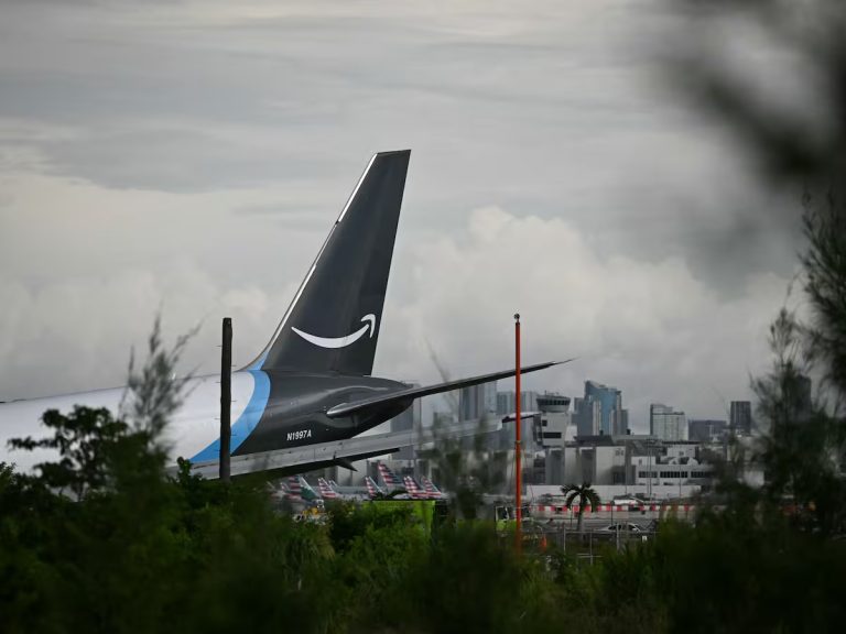 AVION DE AMAZON