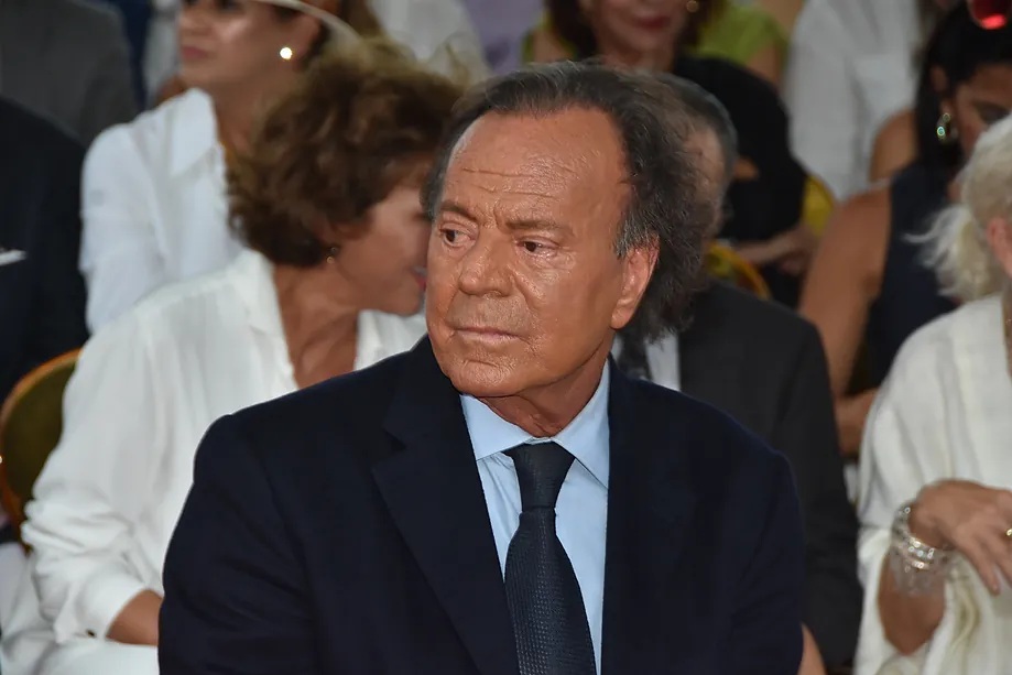 JULIO IGLESIAS