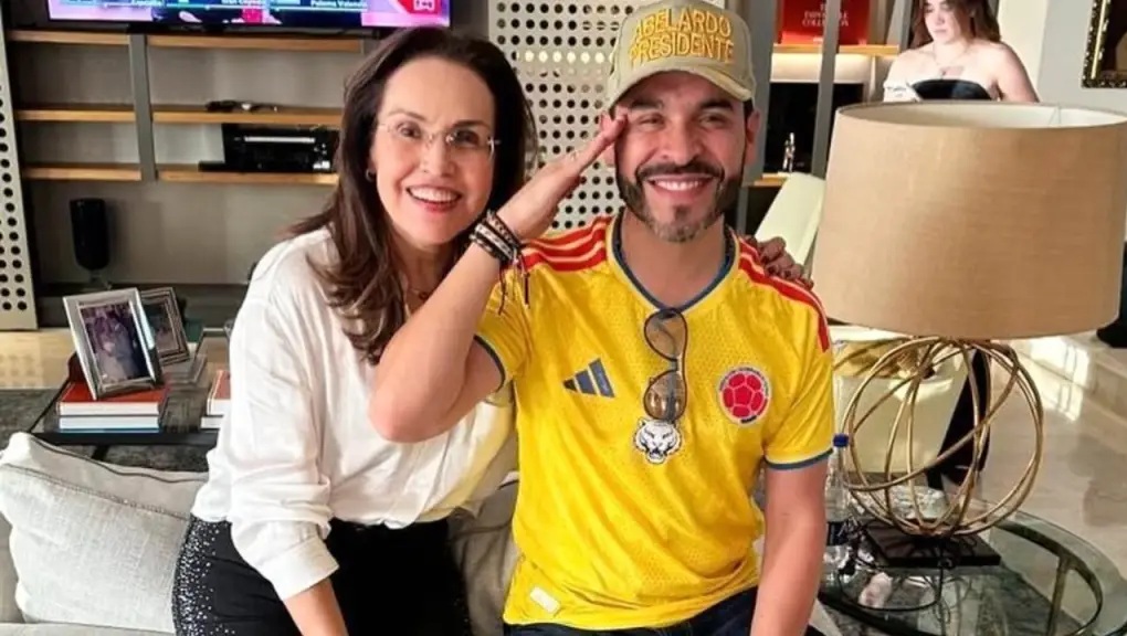 renuncia la ministra