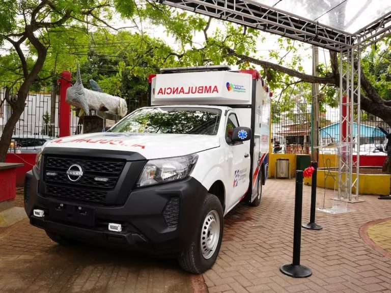LA AMBULANCIA DE PUERTO BAHIA