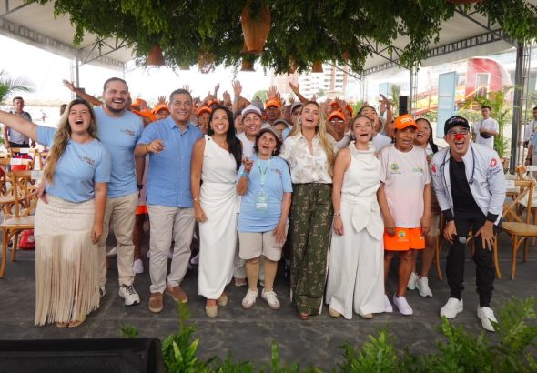 TODOS REUNIDOS
