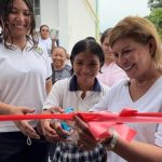 cortando la cinta